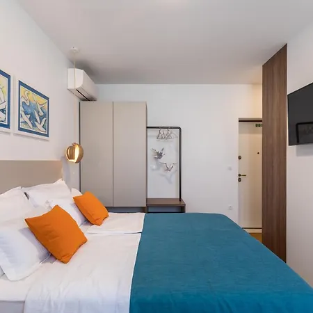 アパート Promenade **** *